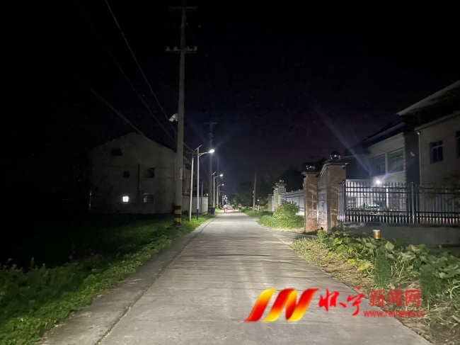 沿線路燈亮化.jpg 沿線路燈亮化.jpg